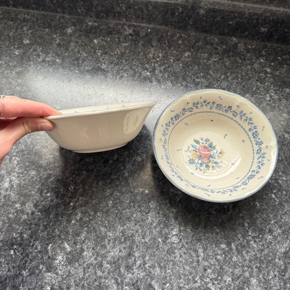 Table‎ Mates Malaysia Floral Bowl Set Cream Blue Rose Pattern - Picture 3 of 5